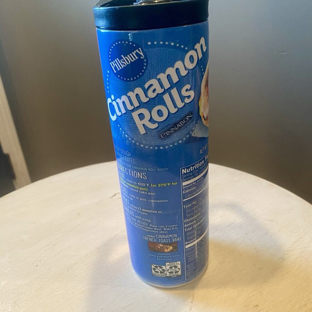 Pillsbury Cinnamon Rolls 20 oz Tumbler with Straw